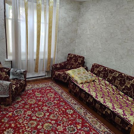 Muharram Homestay In The Neighborhood Of The Registan Square, 家族 ゲストハウス Samarkand Exteriör bild