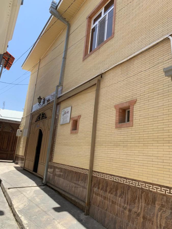 Muharram Homestay In The Neighborhood Of The Registan Square, 家族 ゲストハウス Samarkand Exteriör bild