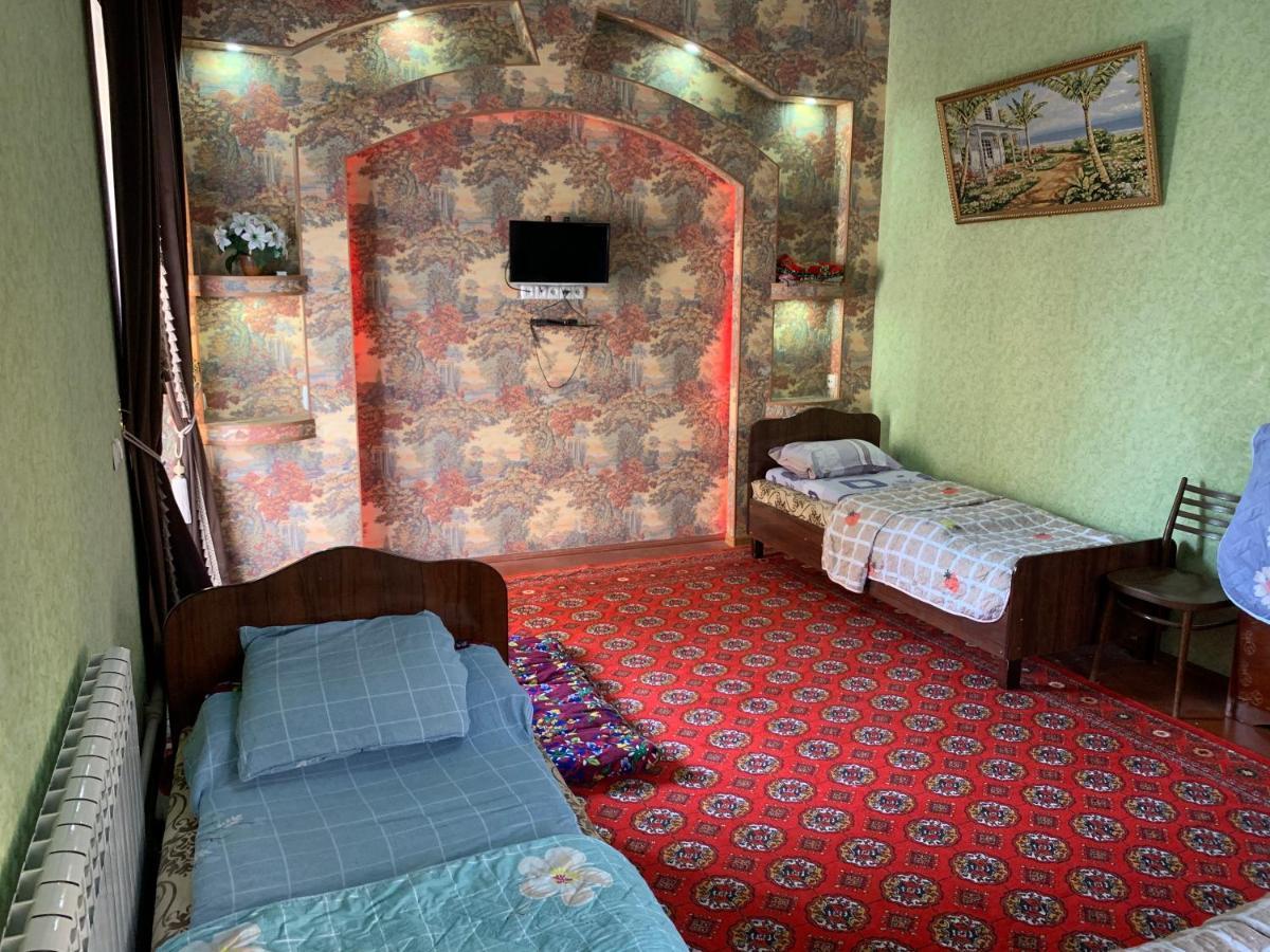Muharram Homestay In The Neighborhood Of The Registan Square, 家族 ゲストハウス Samarkand Exteriör bild