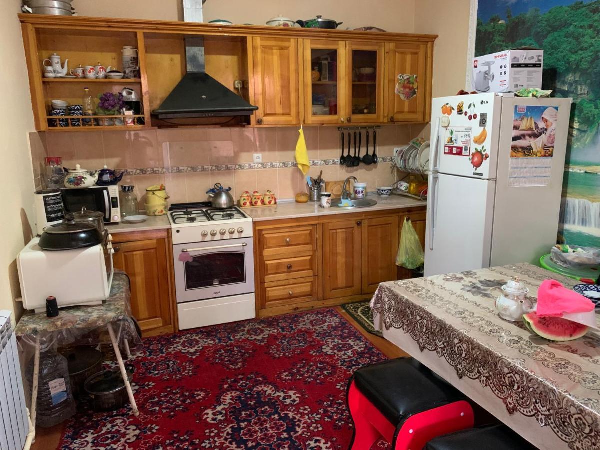Muharram Homestay In The Neighborhood Of The Registan Square, 家族 ゲストハウス Samarkand Exteriör bild