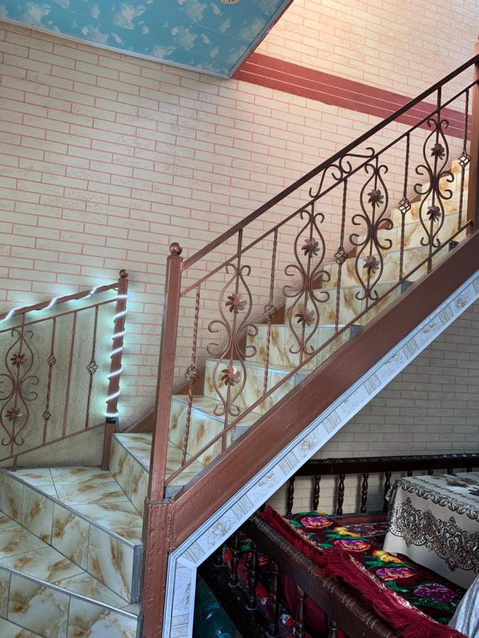 Muharram Homestay In The Neighborhood Of The Registan Square, 家族 ゲストハウス Samarkand Exteriör bild
