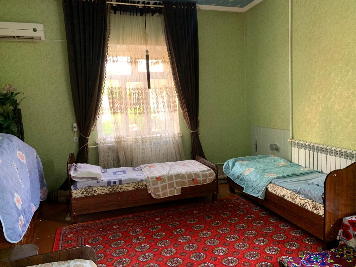Muharram Homestay In The Neighborhood Of The Registan Square, 家族 ゲストハウス Samarkand Exteriör bild