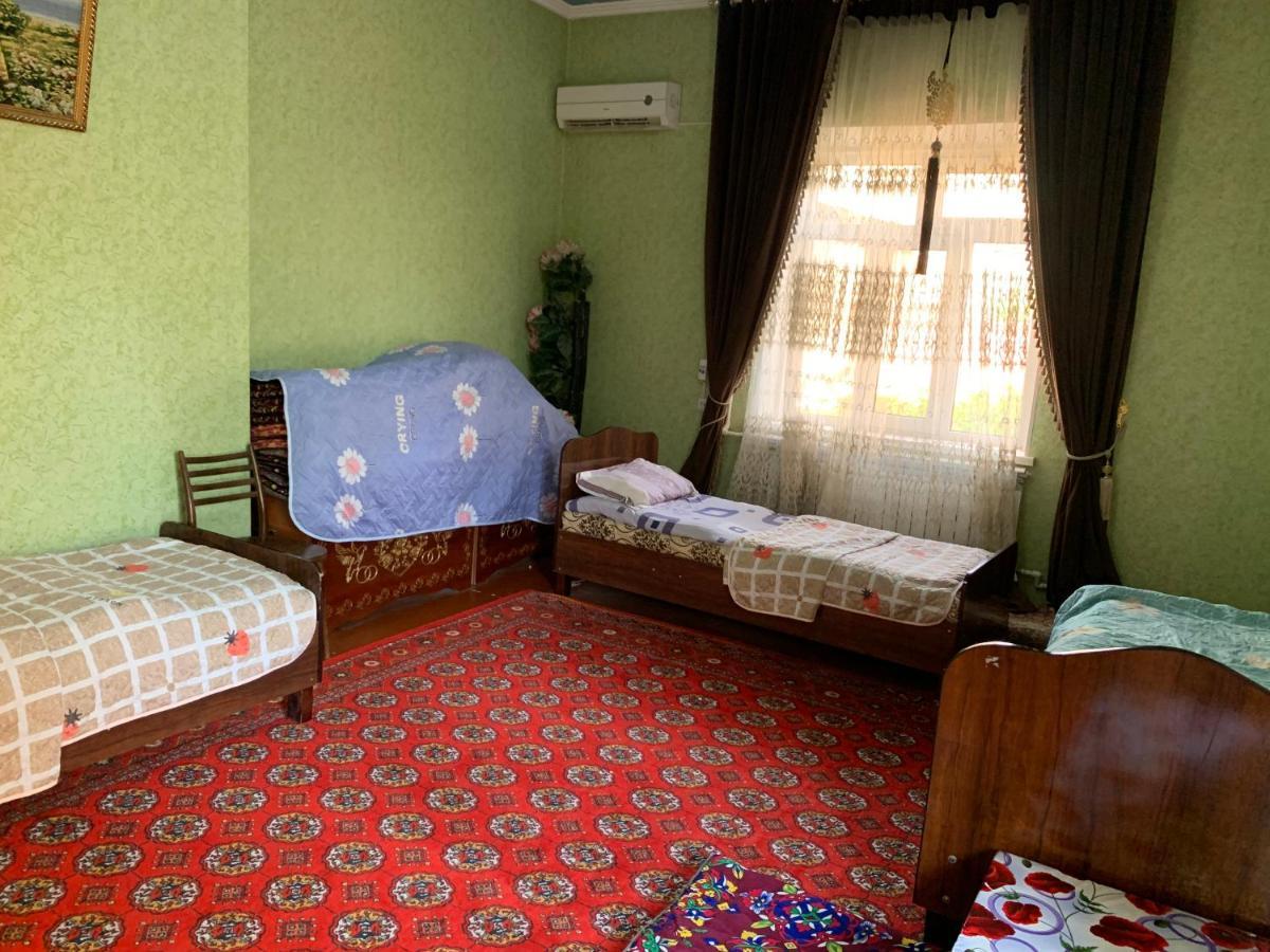 Muharram Homestay In The Neighborhood Of The Registan Square, 家族 ゲストハウス Samarkand Exteriör bild