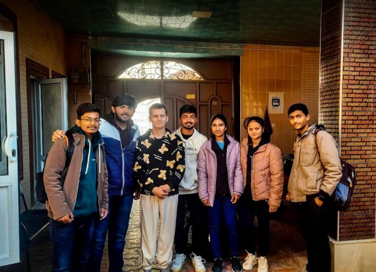 Muharram Homestay In The Neighborhood Of The Registan Square, 家族 ゲストハウス Samarkand Exteriör bild