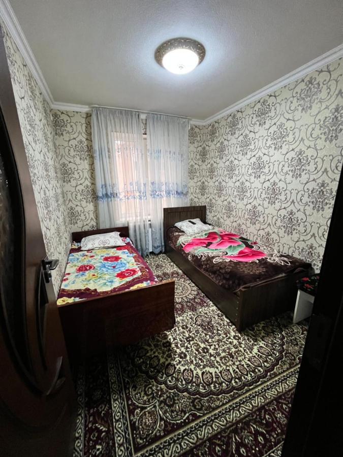 Muharram Homestay In The Neighborhood Of The Registan Square, 家族 ゲストハウス Samarkand Exteriör bild