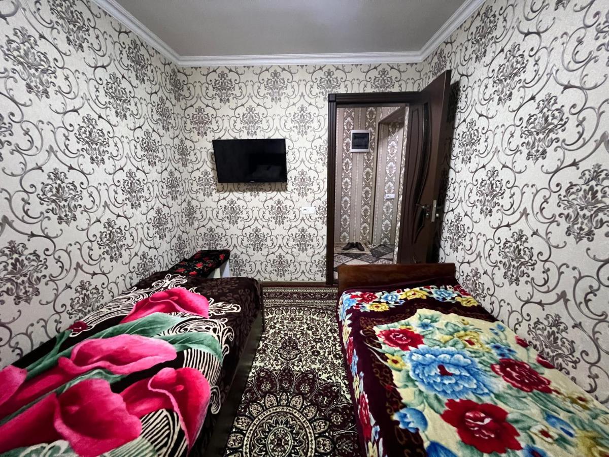 Muharram Homestay In The Neighborhood Of The Registan Square, 家族 ゲストハウス Samarkand Exteriör bild