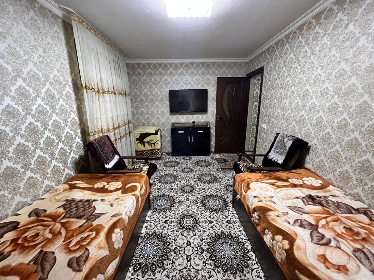 Muharram Homestay In The Neighborhood Of The Registan Square, 家族 ゲストハウス Samarkand Exteriör bild